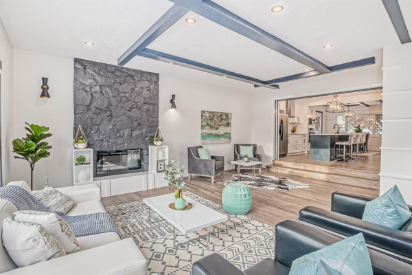 4411 Charleswood Drive NW, Calgary