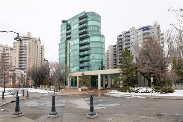 837 2 Avenue SW, Calgary