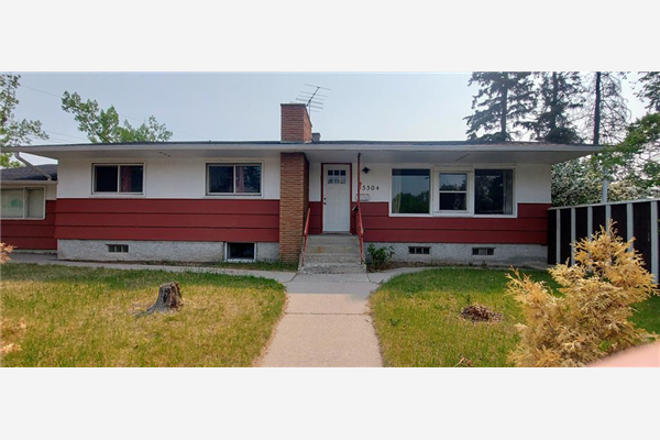 5504 Centre Street NE, Calgary