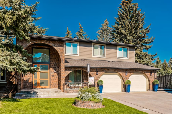 209 Varsity Estates Bay NW, Calgary