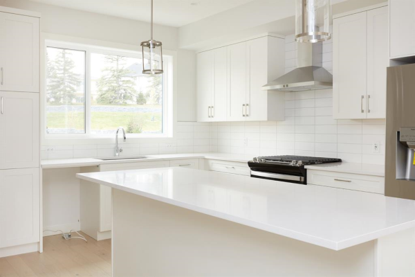 827 Shawnee Terrace SW, Calgary