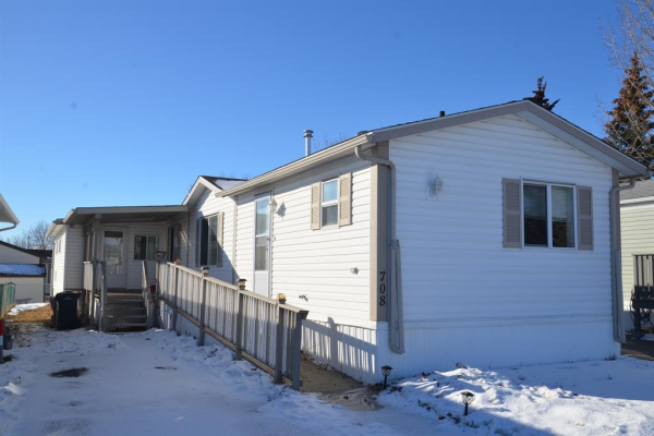 1101 84 Street NE, Calgary