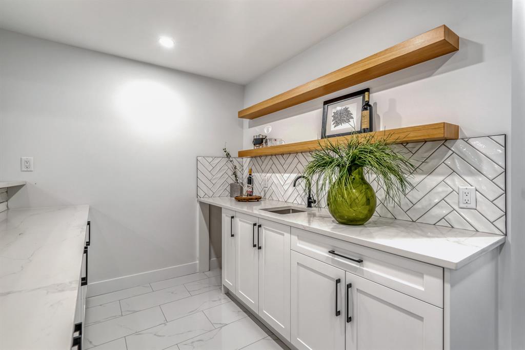 Listing A2021552 - Large Photo # 38