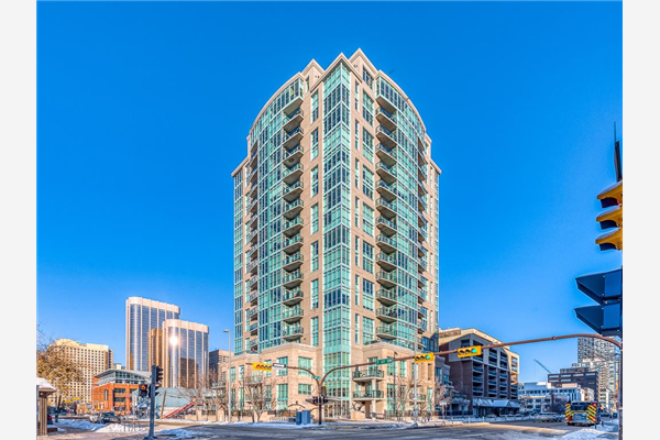 788 12 Avenue SW, Calgary