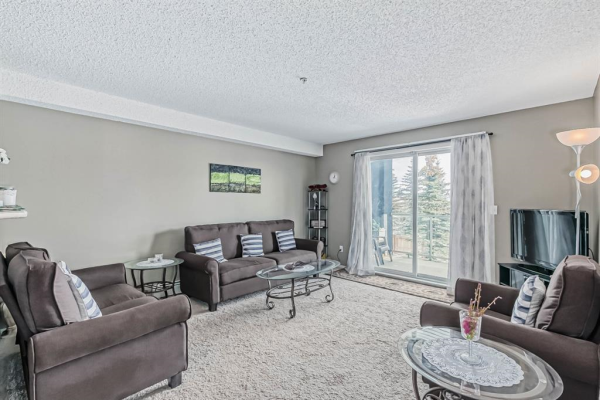 2280 68 Street NE, Calgary