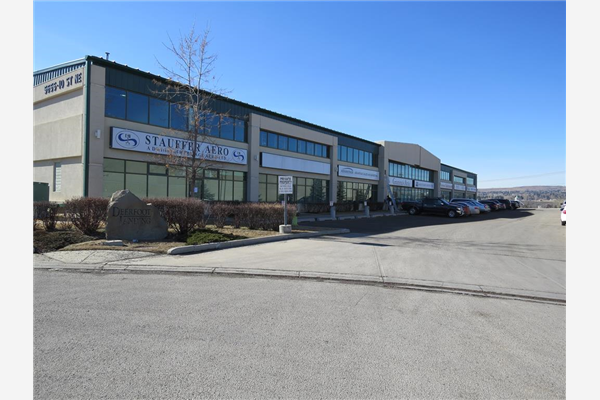 5655 10 Street NE, Calgary