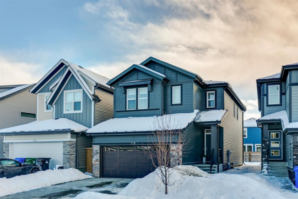 178 Creekstone Way SW, Calgary