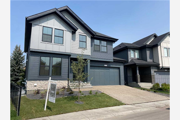 49 Shawnee Heath SW, Calgary