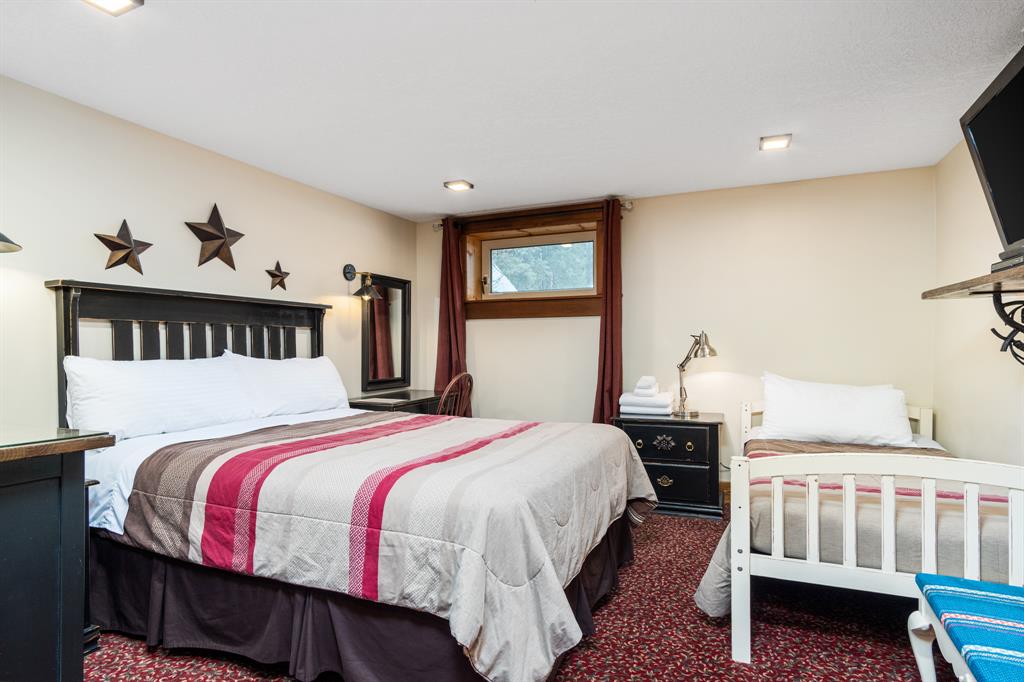 Listing A2026128 - Large Photo # 25