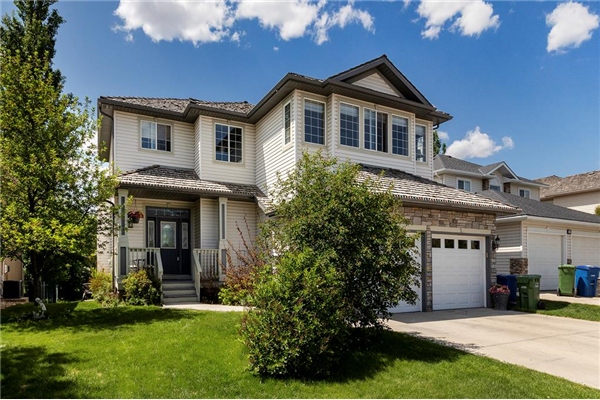 717 Woodside Bay NW, Airdrie