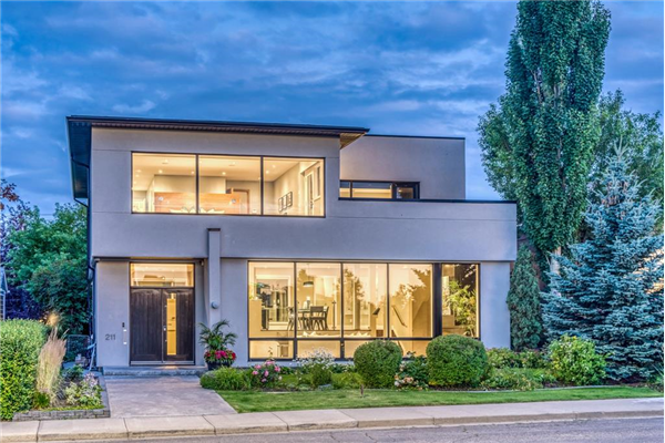 211 33 Avenue SW, Calgary