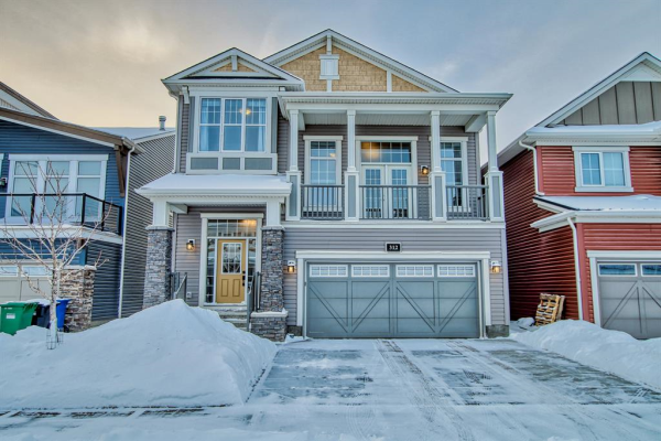 312 Carrington Circle NW, Calgary