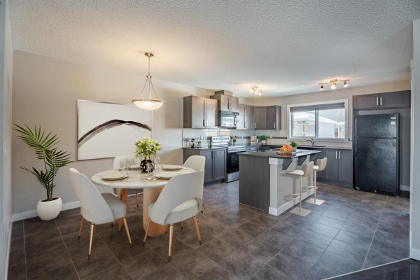 1044 Kings Heights Road SE, Airdrie
