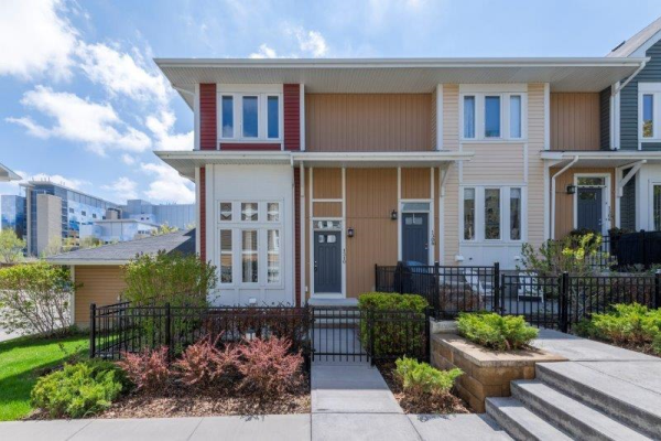 1310 Auburn Bay Square SE, Calgary