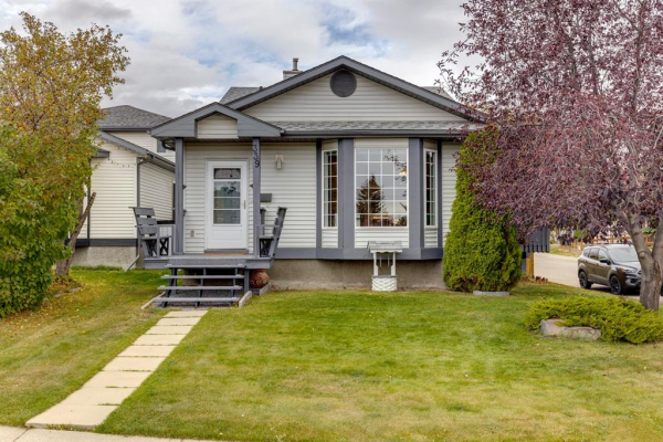 339 Covington Bay NE, Calgary
