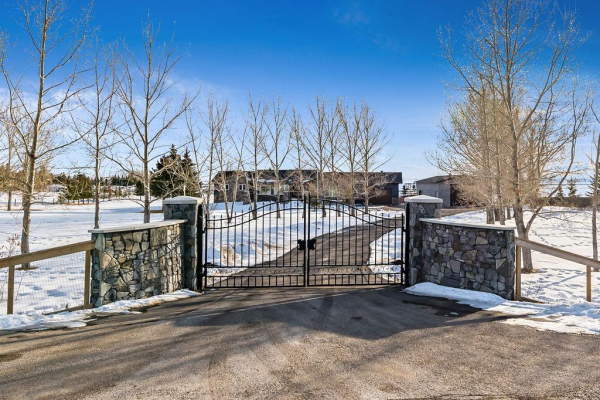 11809 146 Avenue SE, Calgary