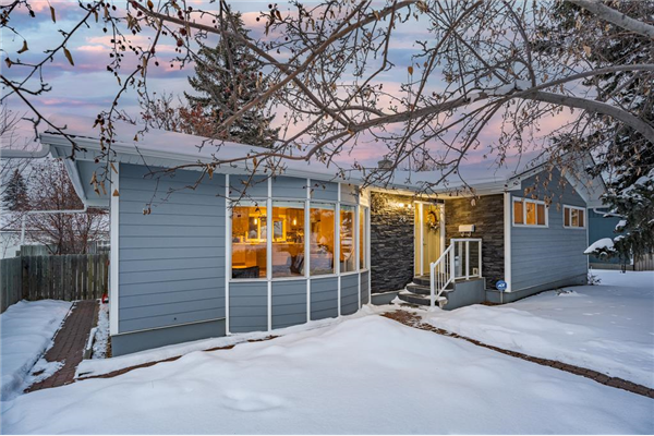 28 Meadowview Road SW, Calgary