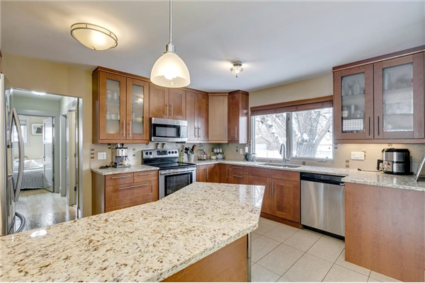 3352 Barr Road NW, Calgary