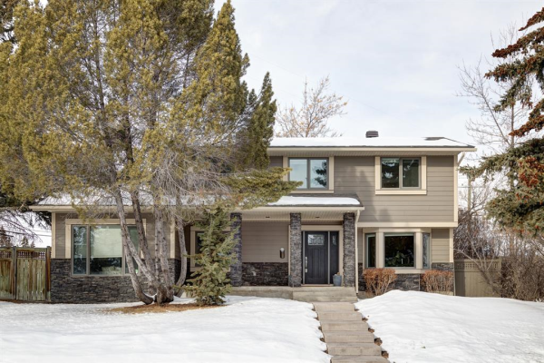 6407 Laurentian Way SW, Calgary