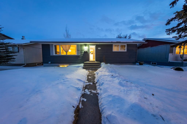 2435 52 Avenue SW, Calgary