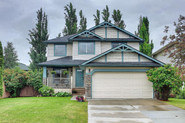 717 Grand Beach Bay, Chestermere