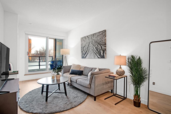 88 9th Street NE, Calgary