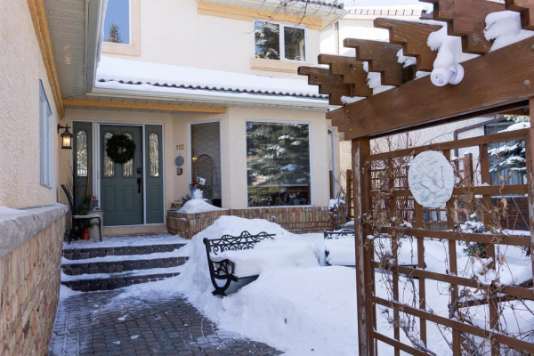112 Woodhaven Crescent SW, Calgary