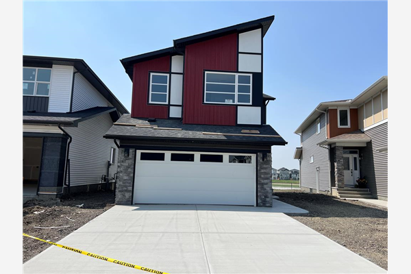 919 CORNER MEADOWS Way NE, Calgary