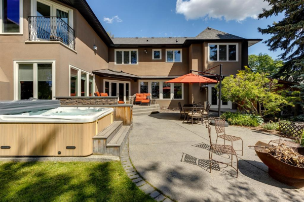 2211 12 Avenue NW, Calgary