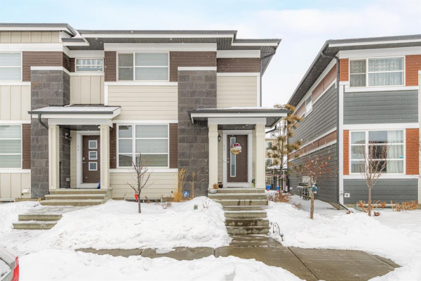 44 Skyview Circle NE, Calgary