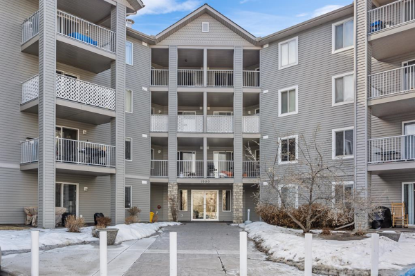 604 8 Street SW, Airdrie