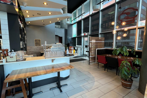 890 4 Avenue SW, Calgary