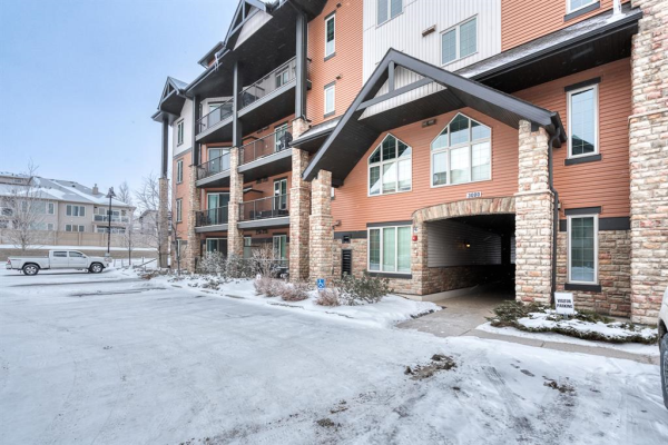 15 Sunset Square, Cochrane