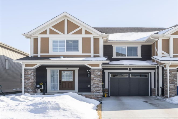 333 Hillcrest Square SW, Airdrie