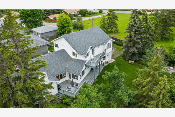 19 37 Street SW, Calgary