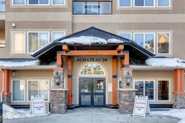 20 Discovery Ridge Close SW, Calgary
