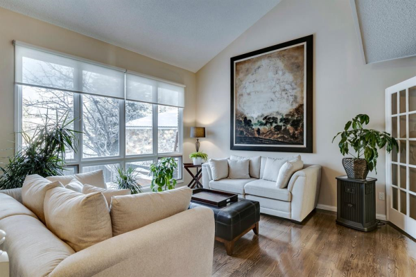 35 Oakmount Court SW, Calgary