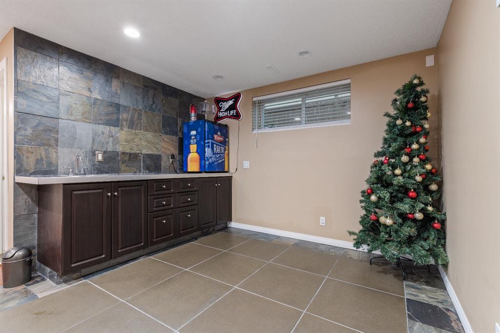 Listing A2032741 - Large Photo # 21
