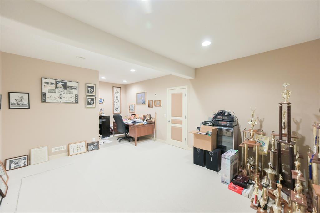 Listing A2032770 - Large Photo # 37