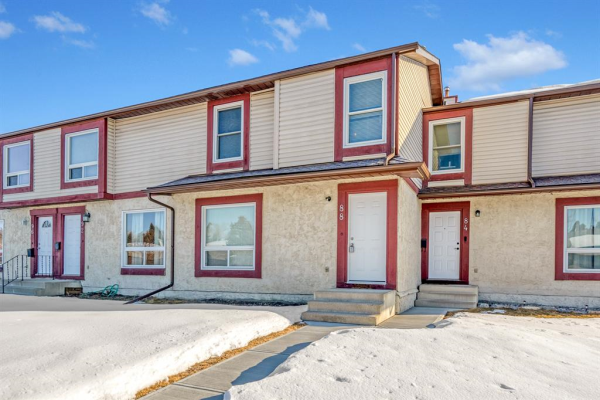 88 Deerpoint Road SE, Calgary