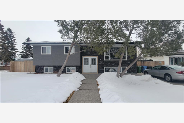 16 Maryvale Crescent NE, Calgary