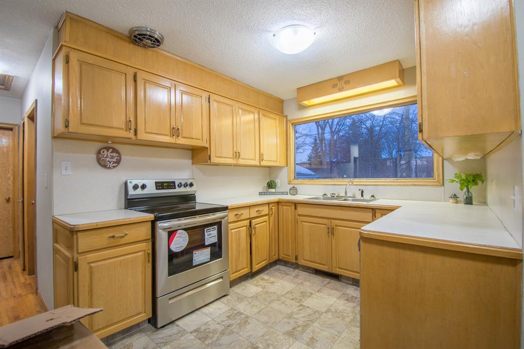 Listing A2033010 - Large Photo # 4