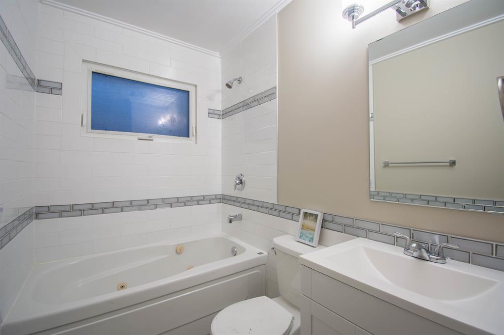 Listing A2033010 - Large Photo # 11