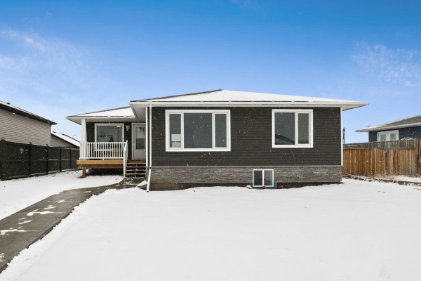 328 Butte Place, Stavely