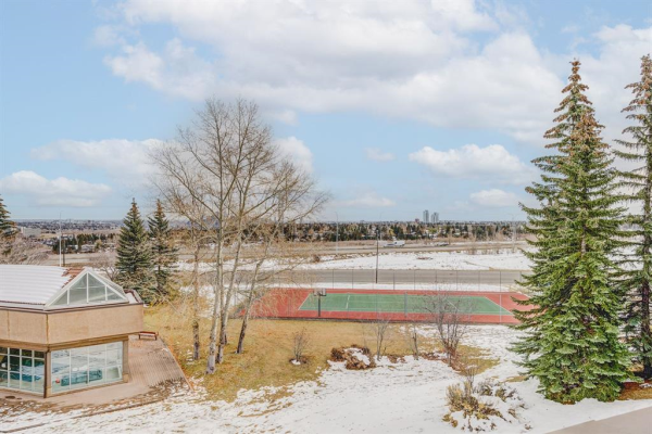 226 Village Terrace SW, Calgary