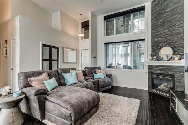 527 15 Avenue SW, Calgary