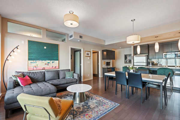 530 12 Avenue SW, Calgary