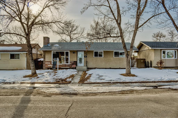 2211 35 Street SE, Calgary