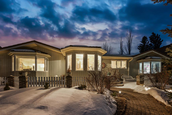 398 Wildwood Drive SW, Calgary