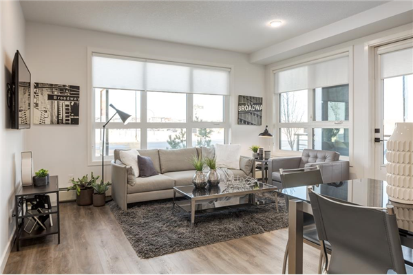 350 Livingston Common NE, Calgary